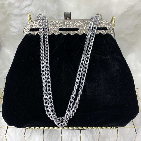 Vintage Black Velvet Evening Bag, Silvertone Metals - Picture 2 of 14